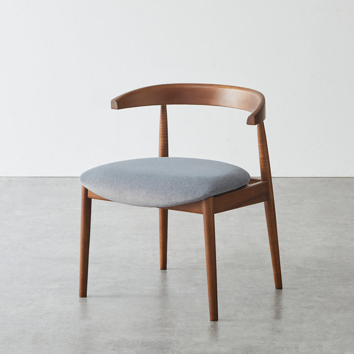 ダイニングチェア アームチェア / CH001 ファブリック座面 – Cofel