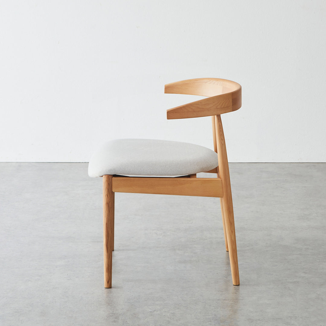 ダイニングチェア アームチェア / CH001 ファブリック座面 – Cofel