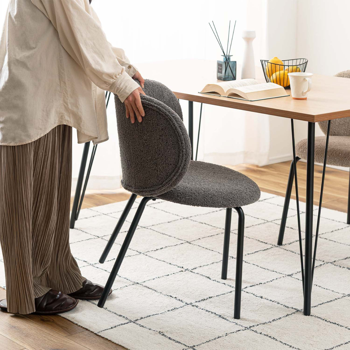 ダイニングチェア ラウンドチェア ブークレ ファブリック / PC-268