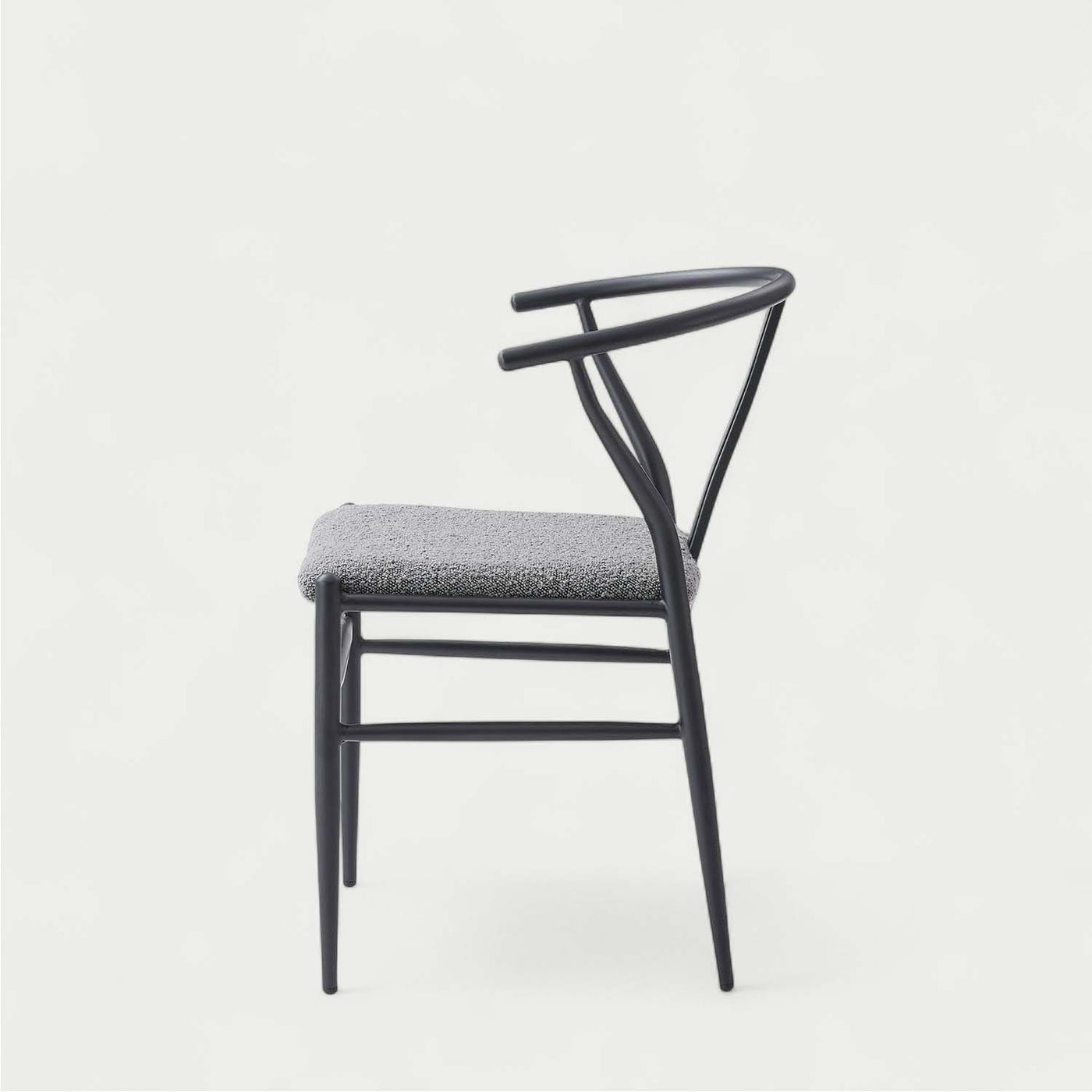 ダイニングチェア アームチェア ブークレ座面 スチールフレーム / PC-821