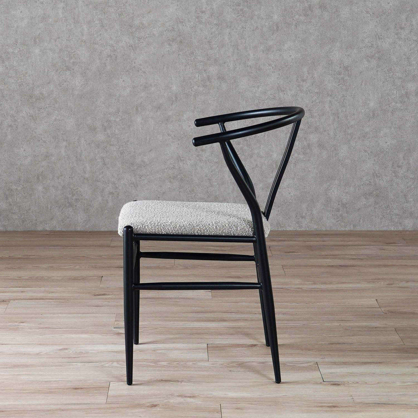 ダイニングチェア アームチェア ブークレ座面 スチールフレーム / PC-821