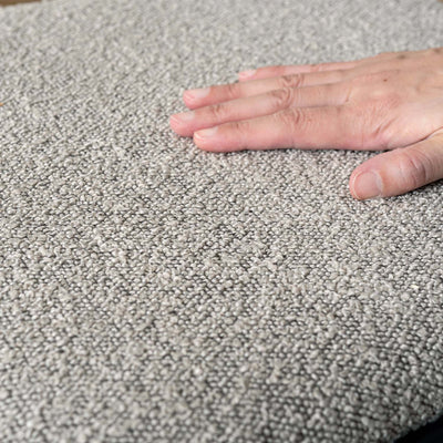 ダイニングチェア アームチェア ブークレ座面 スチールフレーム / PC-821