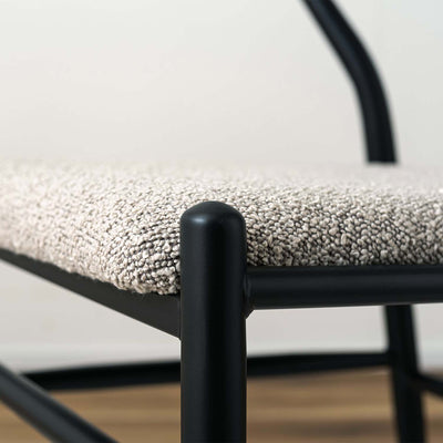 ダイニングチェア アームチェア ブークレ座面 スチールフレーム / PC-821