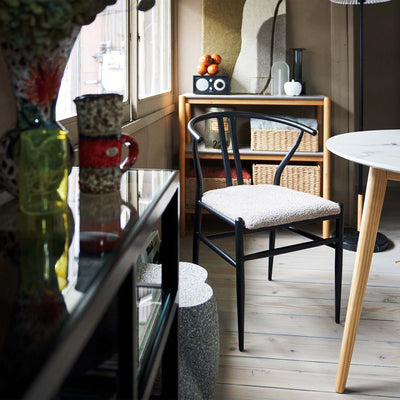 ダイニングチェア アームチェア ブークレ座面 スチールフレーム / PC-821